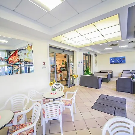 Hotel Santa Martina 3*